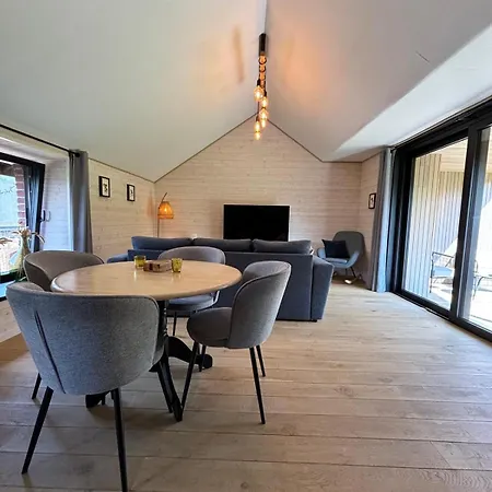 Ambiance Boisee Moustier ستاومونت