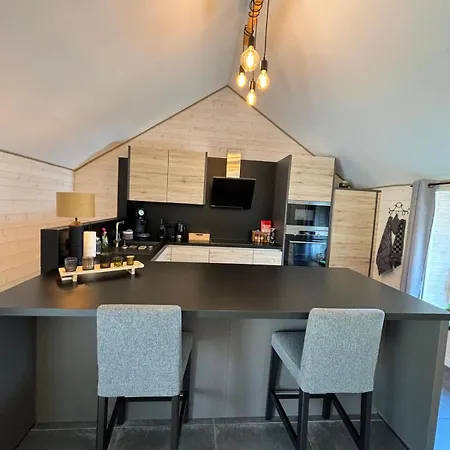 Ambiance Boisee Moustier