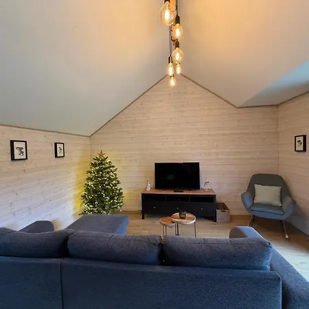 Ambiance Boisee Moustier